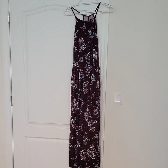 French Grey Dresses | French Grey Floral Maxi Dress - Dark Purple | Color: Purple/Red | Size: M | Dancef's Closet French Grey Dresses | French Grey Floral Maxi Dress - Dark Purple | Color: Purple/Red | Size: M | Dancef's Closet